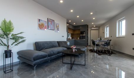 Lux Apt Adriatic Pearl 