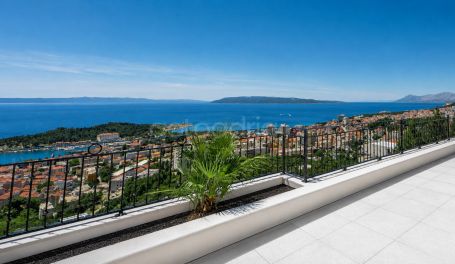 LuxuryAptInVilla•Smaragd•Pool