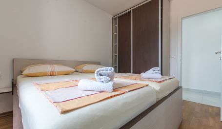 Seaview apt Cvijetic