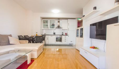 Barbin apartment in center