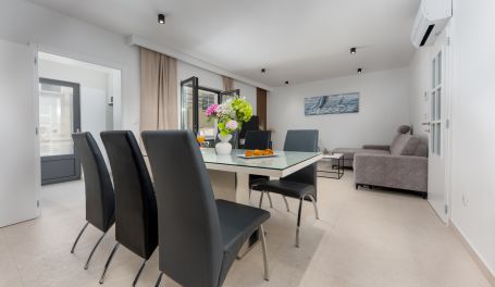 Apartmani Maslina I