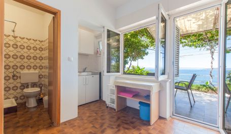 Apartman uz more Ivo VI