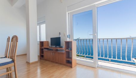 Apartmani uz more Ivo VIII
