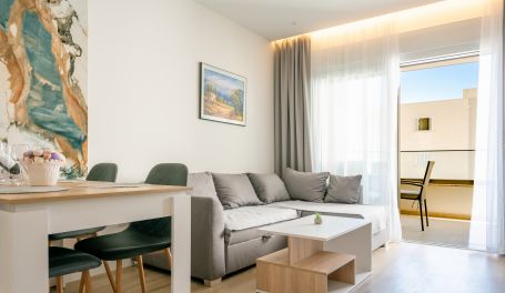Elegant Stay Apartment