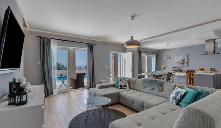 Villa Theos
