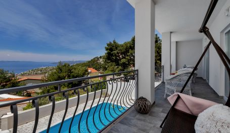 Villa Theos