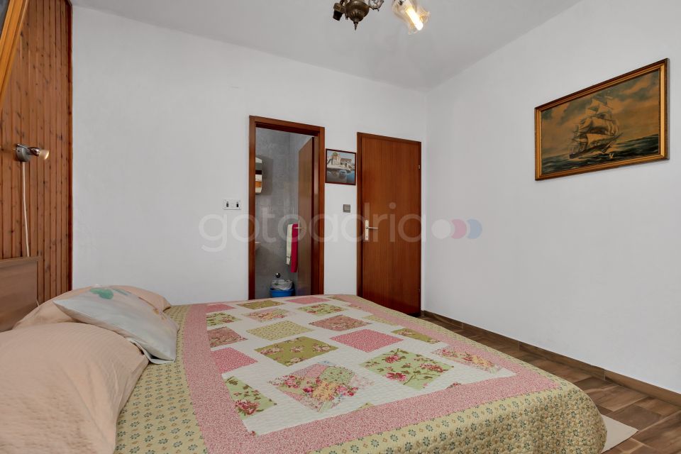 Apartman uz plazu Maria IV 