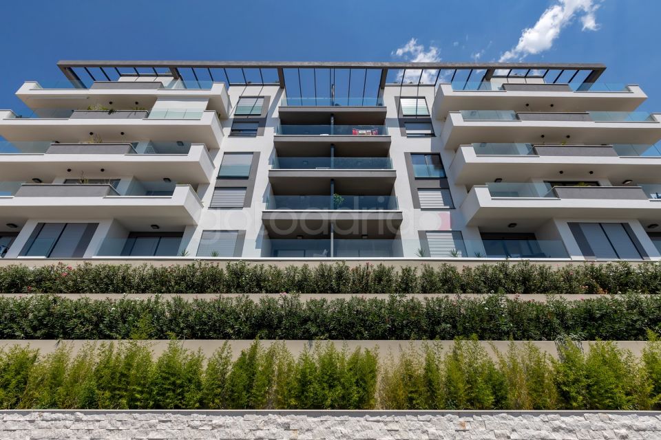 Luksuzni Apt Dzenan