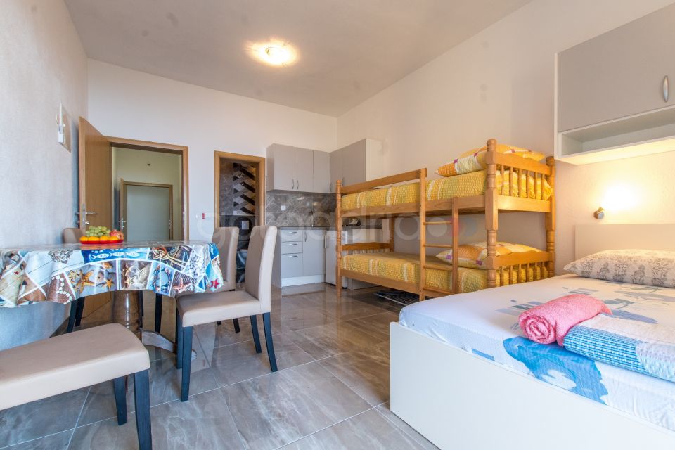 Apartman s pogledom Zoe VIII D