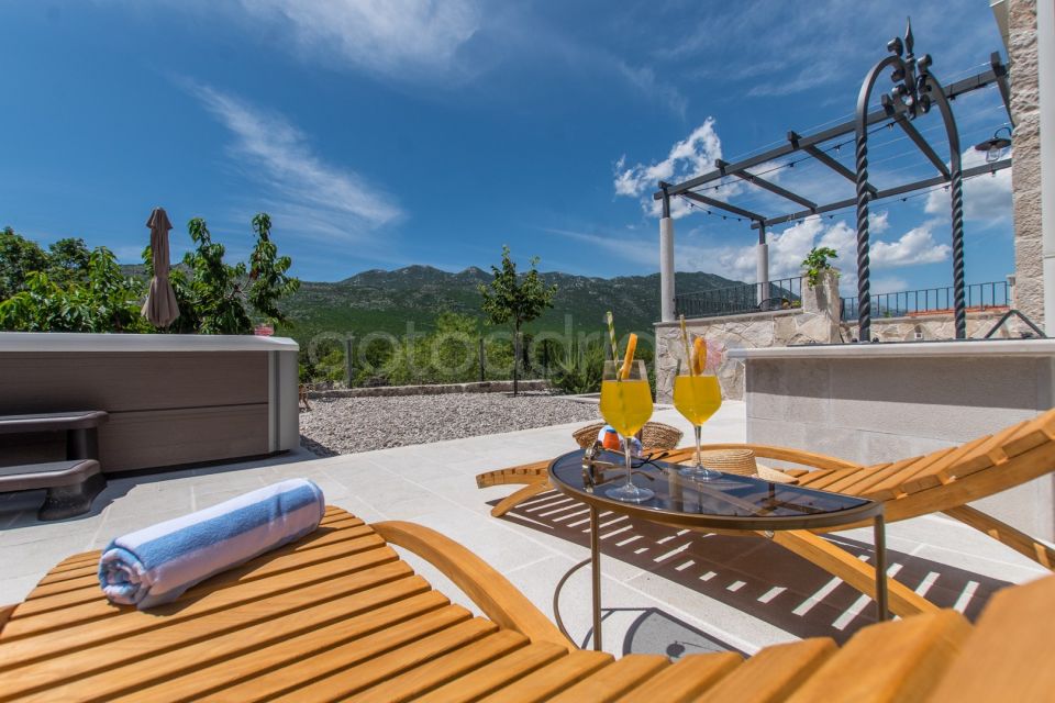 Villa Le Adria • Hot Tub • Free Beach Parking