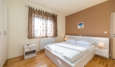 City center apartment Dolore II