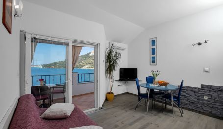 Beach View Apartment Maria I